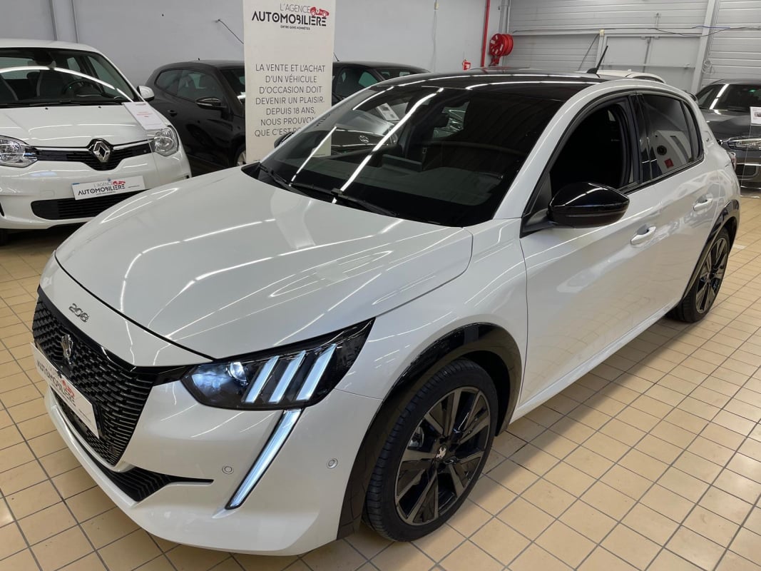 Peugeot 208 1.2 PURETECH 130 S&S GT EAT8 — 1