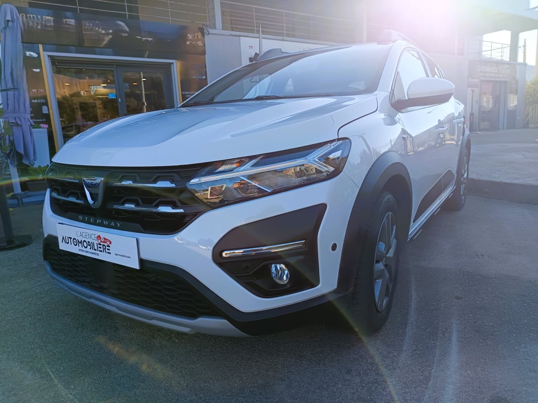 Dacia Sandero STEPWAY 1.0 TCE 90 CONFORT CVT BVA — 1