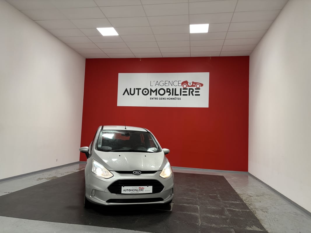 Ford B-Max FORD B-MAX 1,6 TDCI 95 TITANIUM — 1