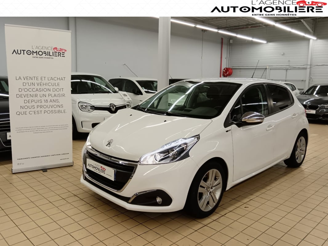 Peugeot 208 (2) 1.6 BLUEHDI 75 STYLE 5P — 1