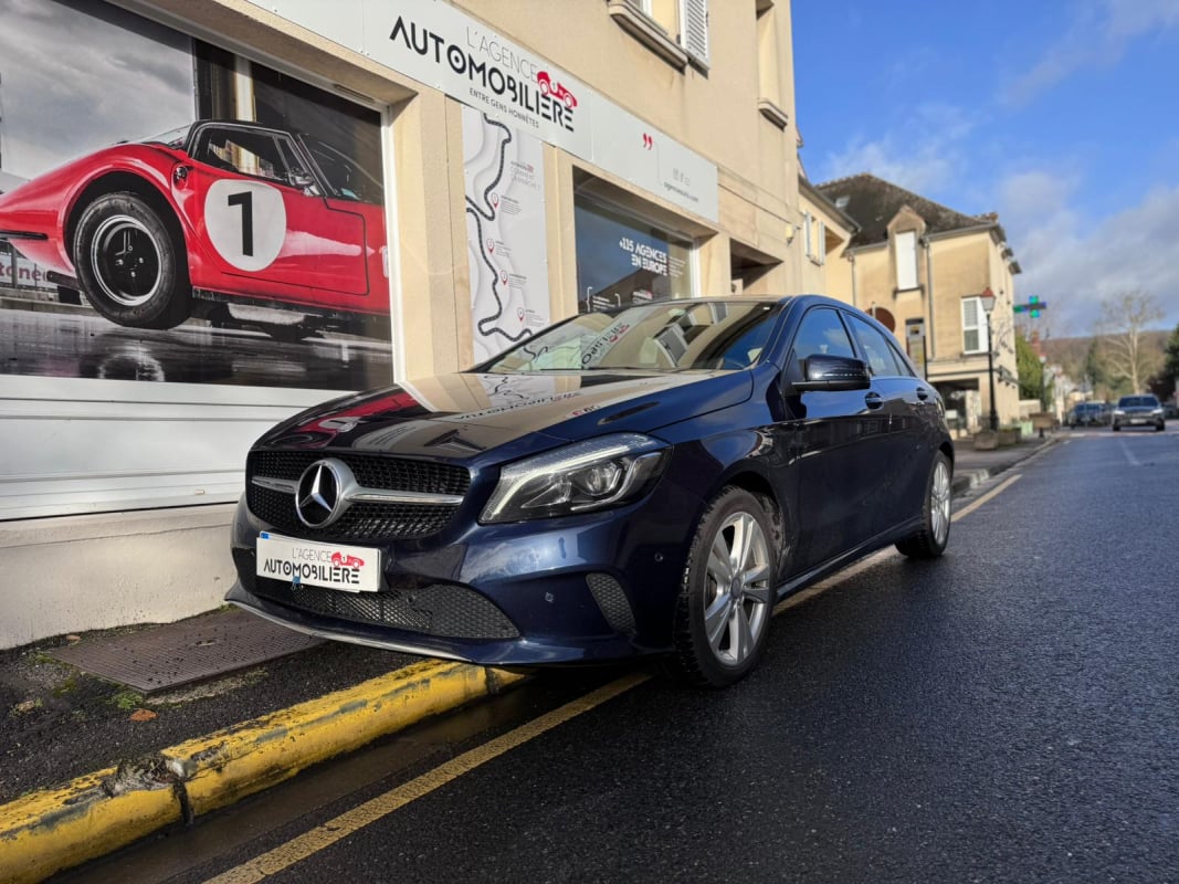 Mercedes-Benz Classe A 200d 136cv 7G-DCT SENSATION + TOIT OUVRANT SUIVI COMPLET — 1