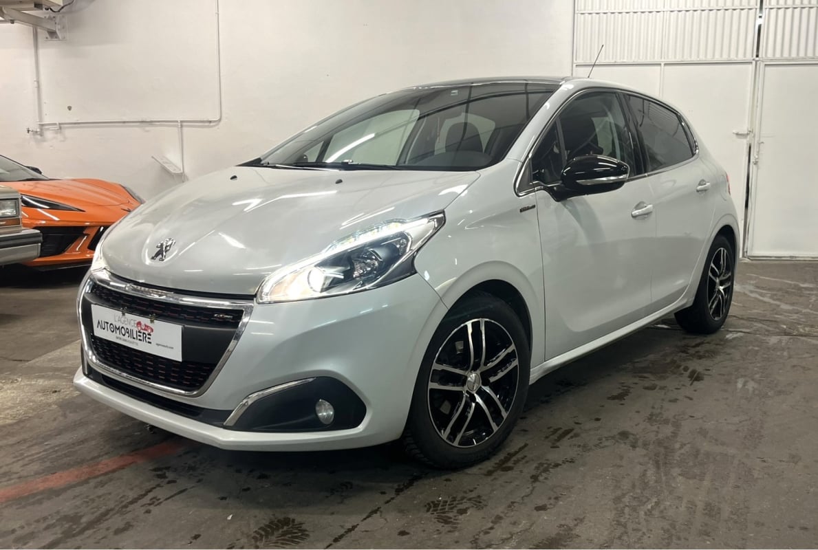 Peugeot 208 1.2 110cv GT line — 1
