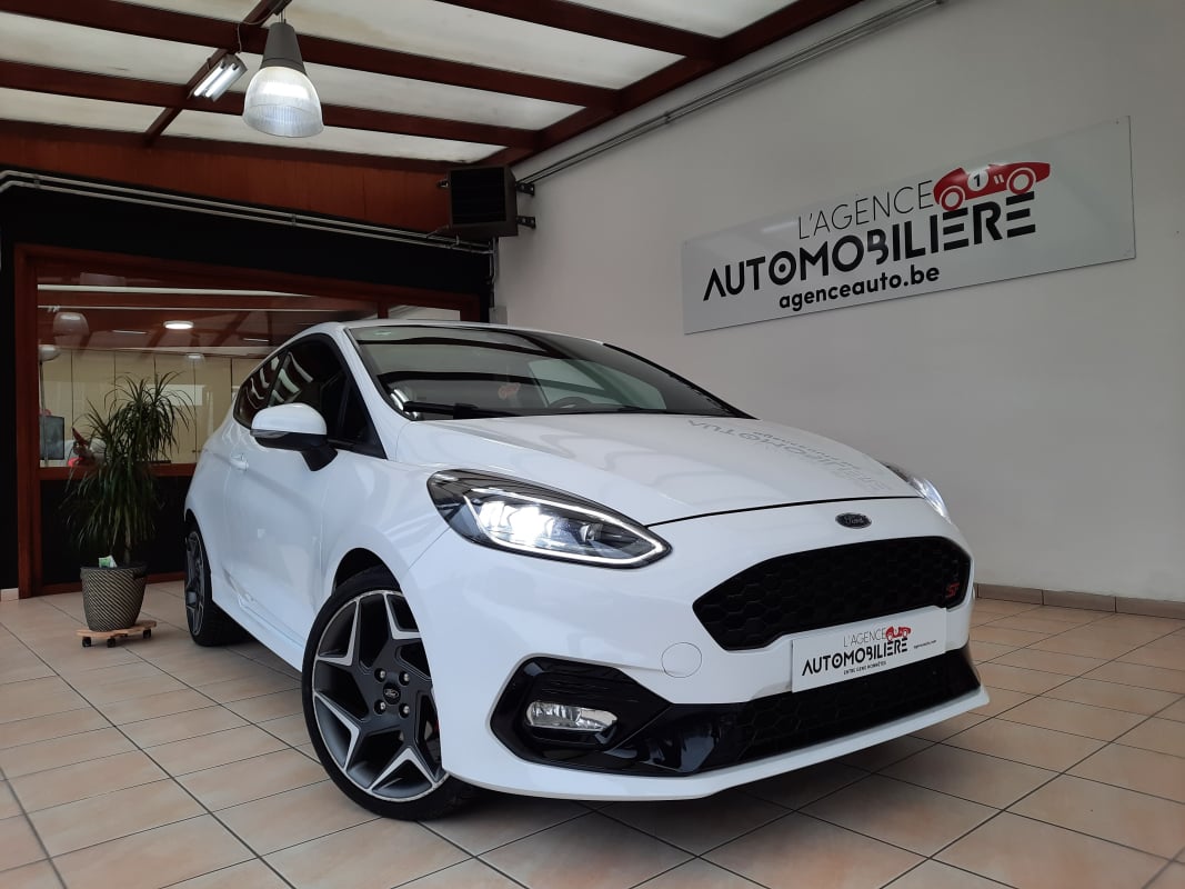 Ford Fiesta Réservé ST Perfomance 1.5i EcoBoost Ultimate 1.5i 200Ch boite manuelle 6V/ Garantie Ford 07/2025 — 1
