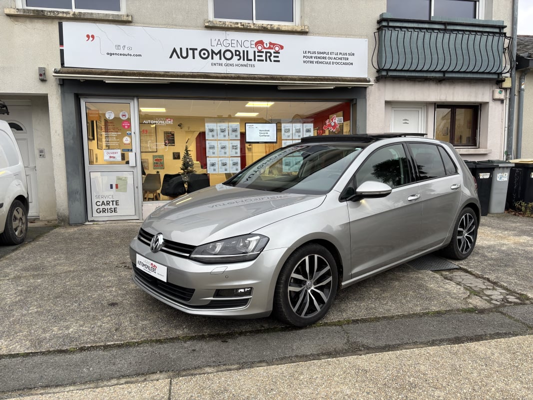Volkswagen Golf VII 1.6 TDI 105 cv DSG7 - Carat - Toit ouvrant — 1
