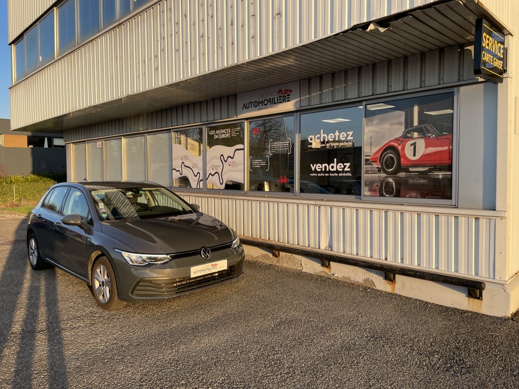 Volkswagen Golf VIII (8) 1.5 TSI 130 CV BVM Life 1st - GARANTIE 12 MOIS — 1