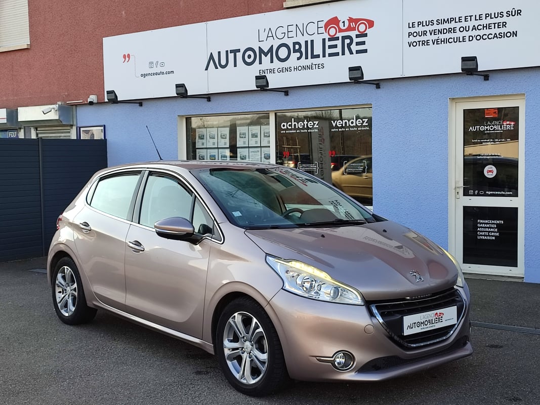 Peugeot 208 1.6 e-HDI 92 Allure — 1