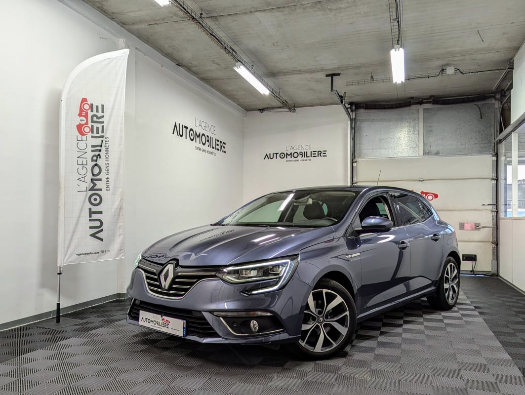 Renault Megane IV 1.2 TCE 130 ENERGY INTENS — 1