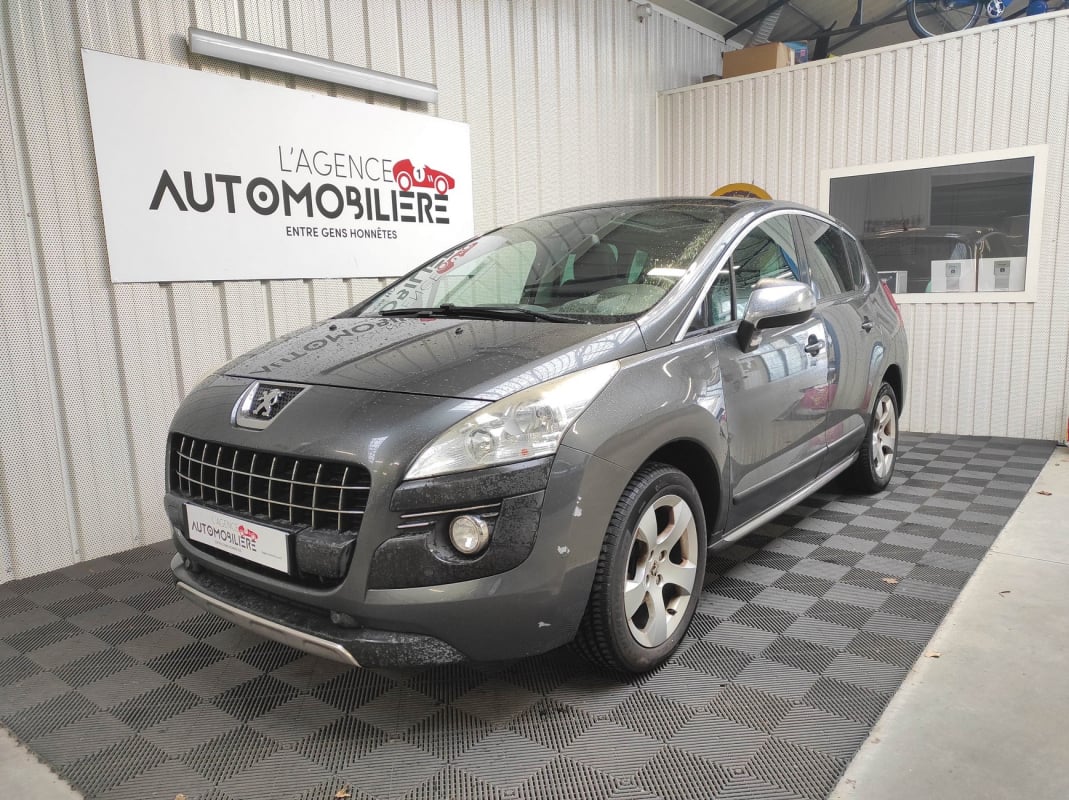Peugeot 3008 1.6 HDI 112 ALLURE — 1