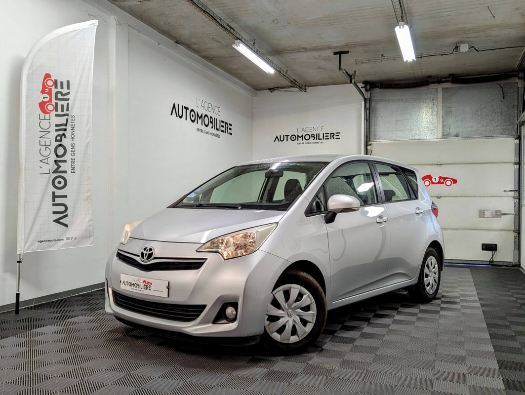 Toyota Verso S 100 VVT-I DYNAMIC CVT + 1ERE MAIN — 1
