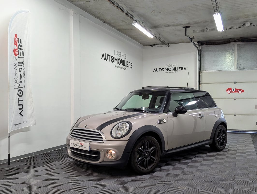 Mini Mini II (2) 1.6 122 COOPER BAKER STREET — 1