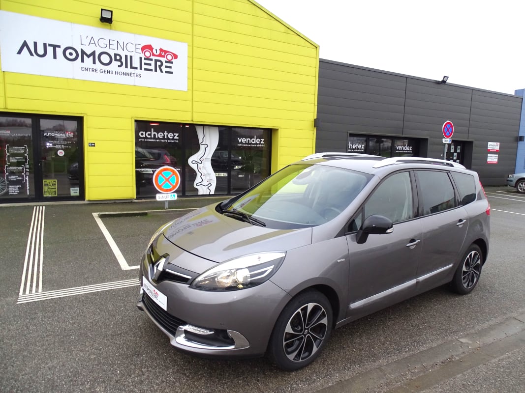 Renault Grand Scenic 1.2 L TCE 130ch ENERGY BOSE EDITION — 1