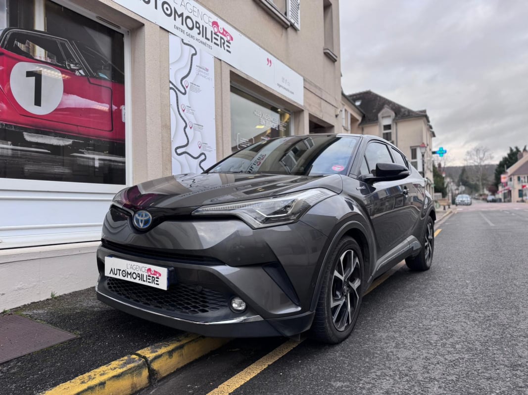 Toyota C-HR 122H DYNAMIC 2WD E-CVT TOYOTA C-HR 122H DYNAMIC 2WD E-CVT — 1