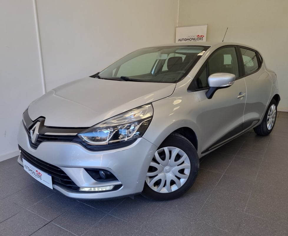 Renault Clio IV 5 Portes 1.5 dCi FAP 90 cv — 1