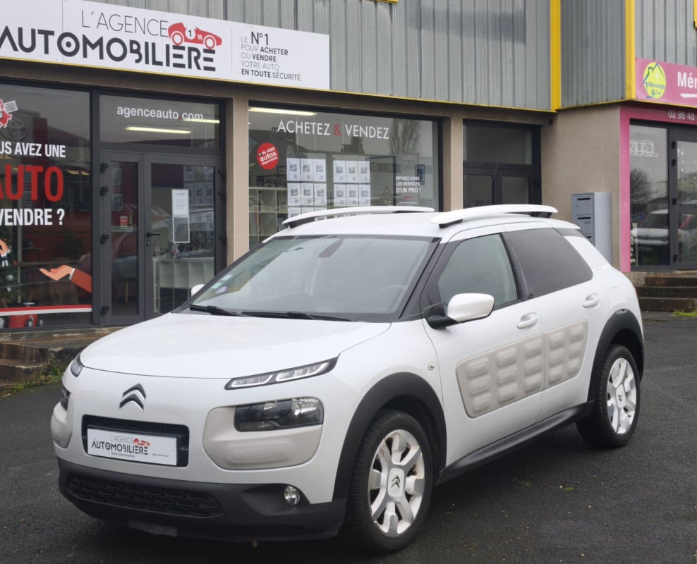 Citroen C4 Cactus 1.2 PURETECH 110 CH SHINE EDITION — 1