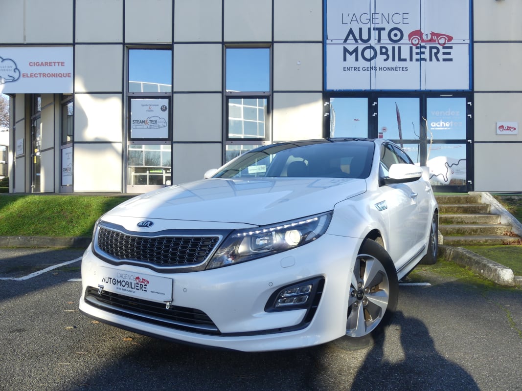 Kia Optima 2.0 HYBRID — 1