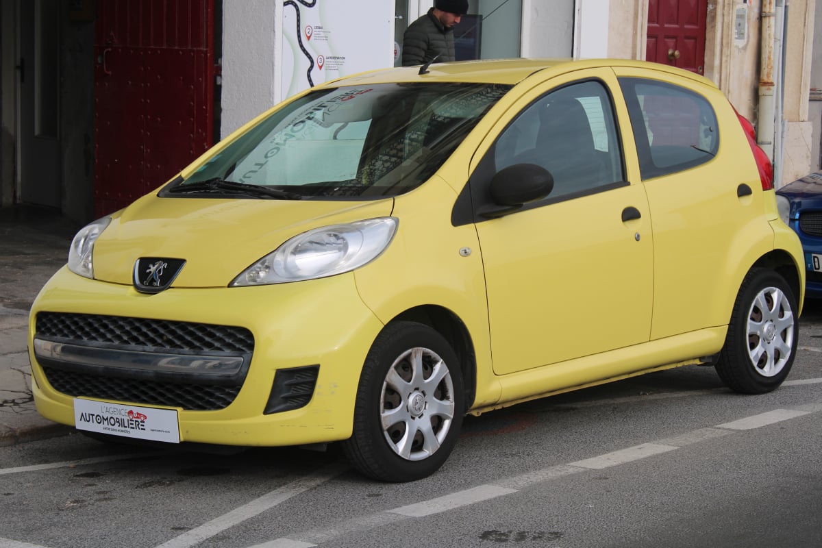 Peugeot 107 1.0 70 URBAN (Chaine de distribution, entretien à jour,..) — 1