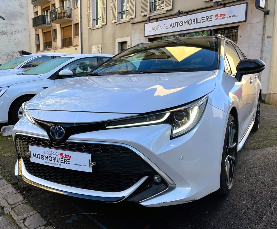 Toyota Corolla Touring Sport XII TOURING SPORTS 2.0 HYBRIDE 184H COLLECTION 2022 R. ADAPTATIF, CAMERA, JBL — 1