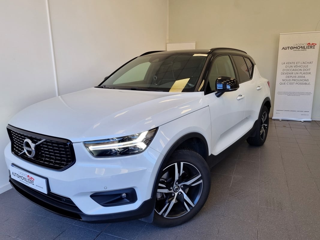 Volvo XC40 D4 2.0 TDi 16V AWD Geartronic8 190 cv — 1