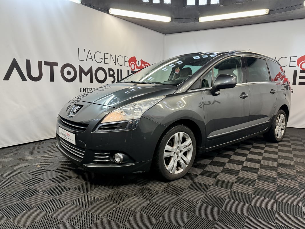 Peugeot 5008 1.6 E-HDI 115 FAP ALLURE BMP6 7PL — 1
