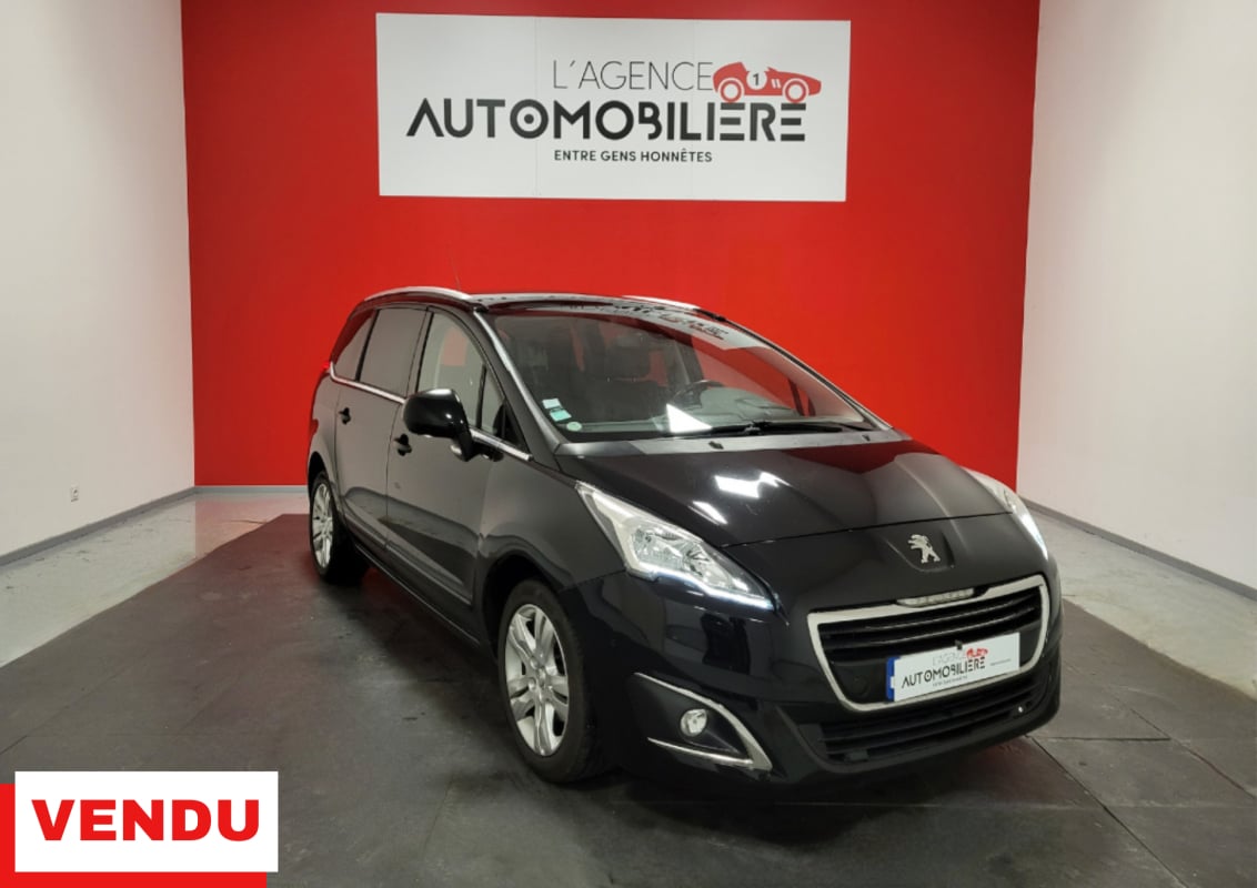 Peugeot 5008 PEUGEOT 5008 1.6 BLUE HDI 120 7PL GPS TOIT PANO AFFICHEUR TETE HAUTE — 1