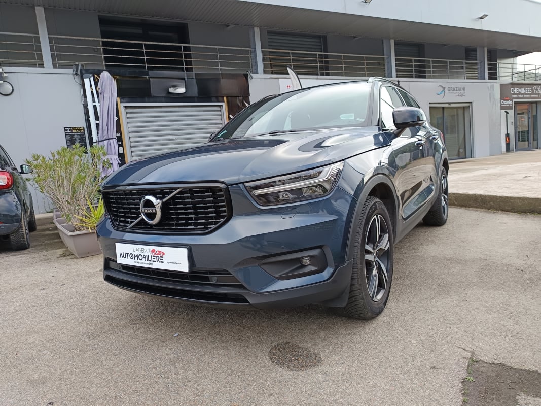 Volvo XC40 2.0 B4 B 211H 195 MHEV HYBRID R-DESIGN 2WD DCT BVA — 1