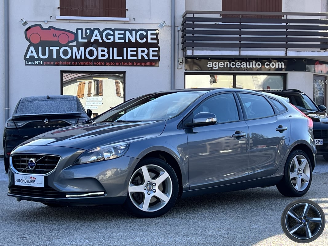 Volvo V40 D3 2.0 150ch MOMENTUM GEARTRONIC — 1