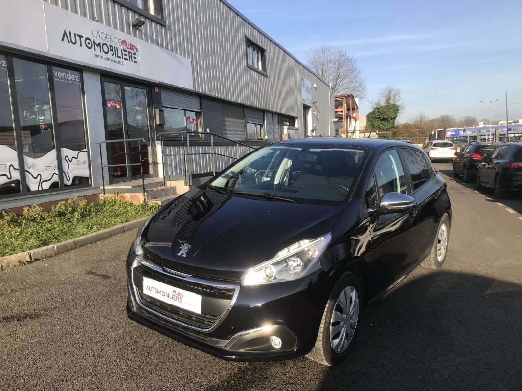 Peugeot 208 1.2 82 cv STYLE 1 ERE MAIN — 1