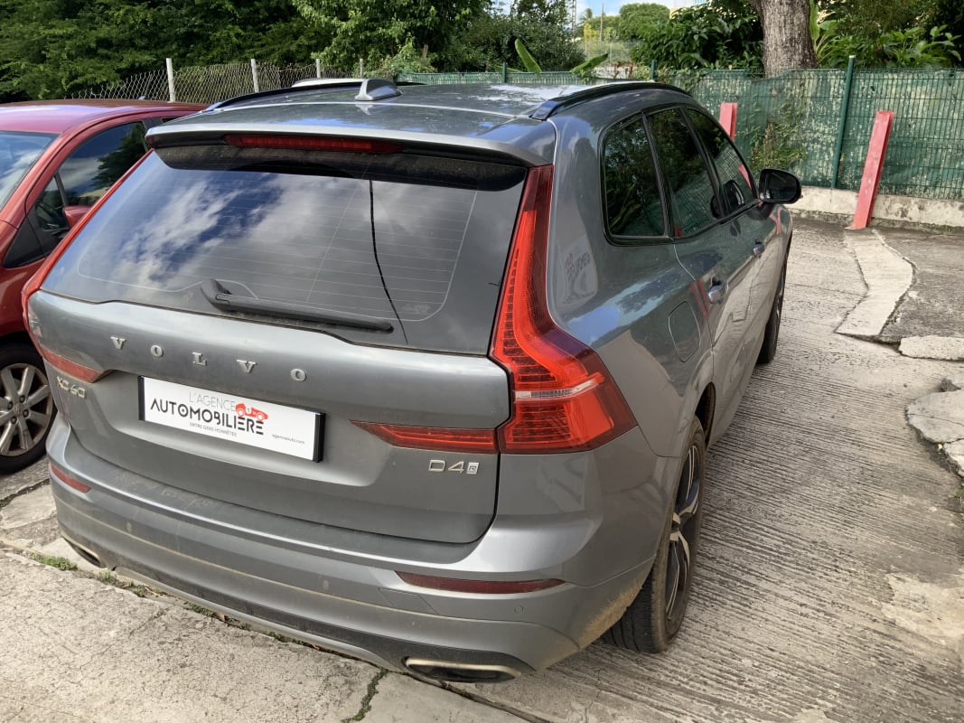 Volvo XC60 D4 190 R-DESIGN GEARTRONIC 8 — 12