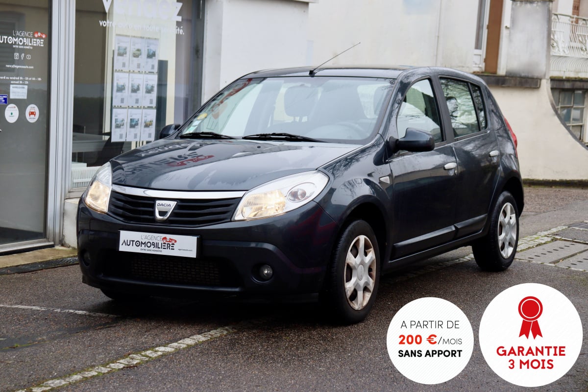 Dacia Sandero 1.5 dCi 70 Lauréate BVM5 (Clim,Vitres électriques,Airbags) — 1
