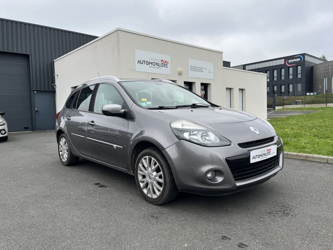 Renault Clio III ESTATE 1.5 dci 90 Edition TOMTOM | GARANTIE 6 MOIS — 1