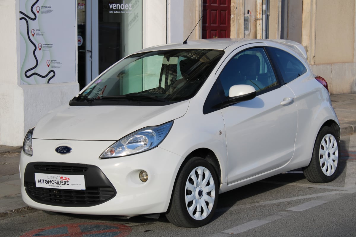 Ford Ka 1.2 70 TITANIUM START-STOP (Climatisation, Distribution changée,..) — 1