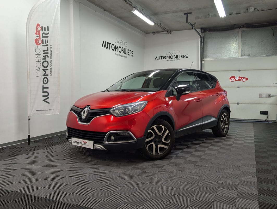 Renault Captur 1.2 TCE 120 HELLY HANSEN EDC — 1