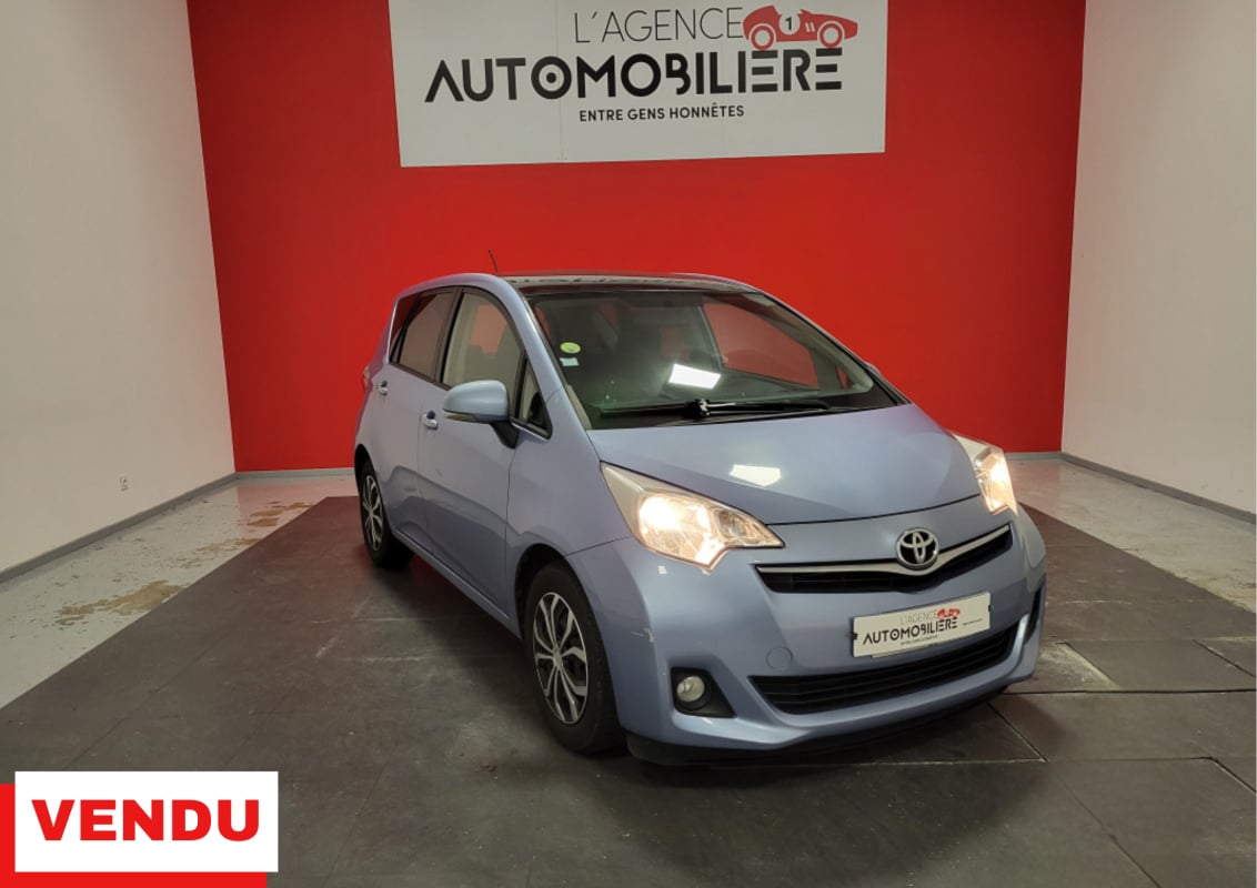 Toyota Verso TOYOTA Verso S 1.4 D-4D DPF 90 cv — 1