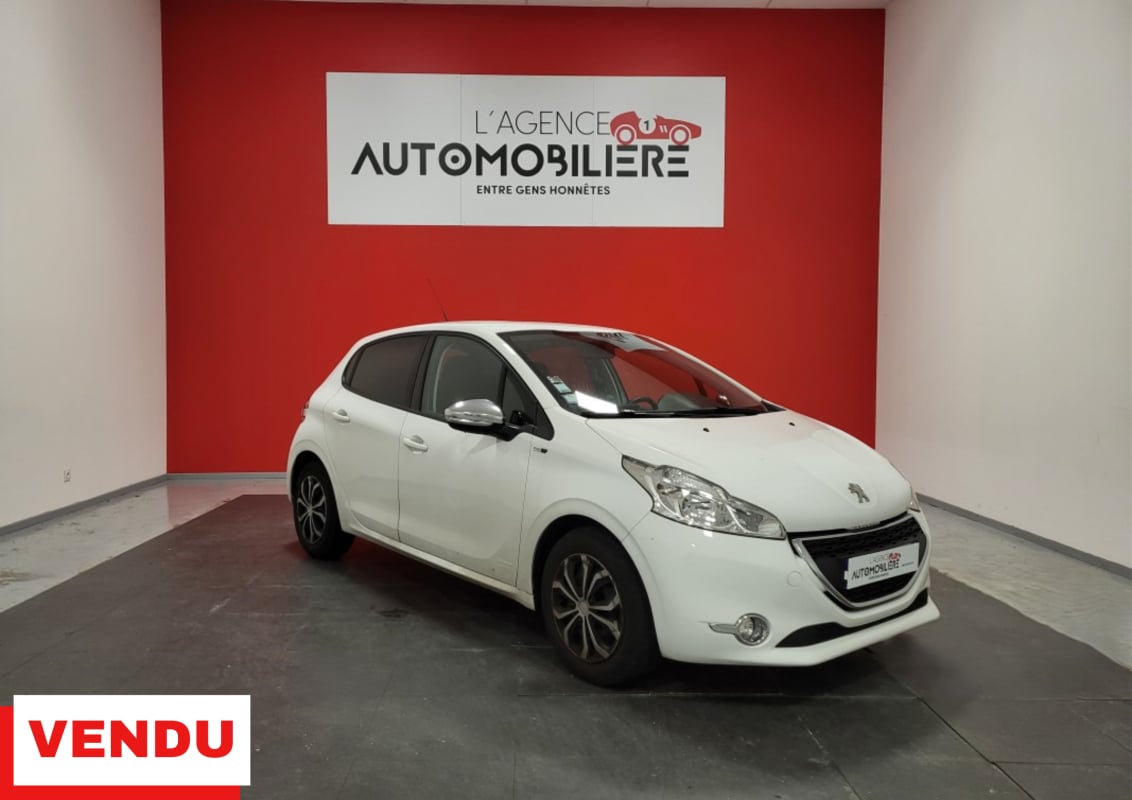 Peugeot 208 208 1.2 VTI 82 STYLE 5 PORTES GRAND ECRAN — 1