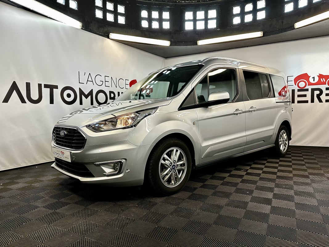 Ford Grand Tourneo II CONNECT 1.5 ECOBLUE 120 TITANIUM (Attelage) — 1