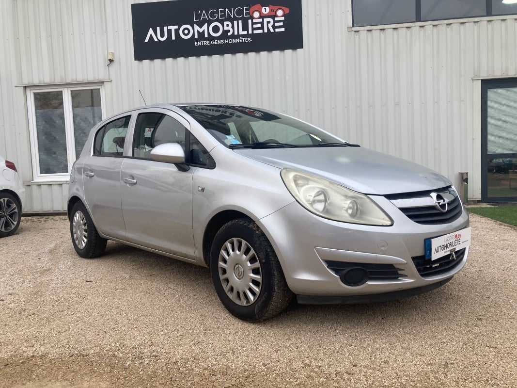 Opel Corsa 1.2 i 16V Twinport 80 cv / Moteur à chaine — 1