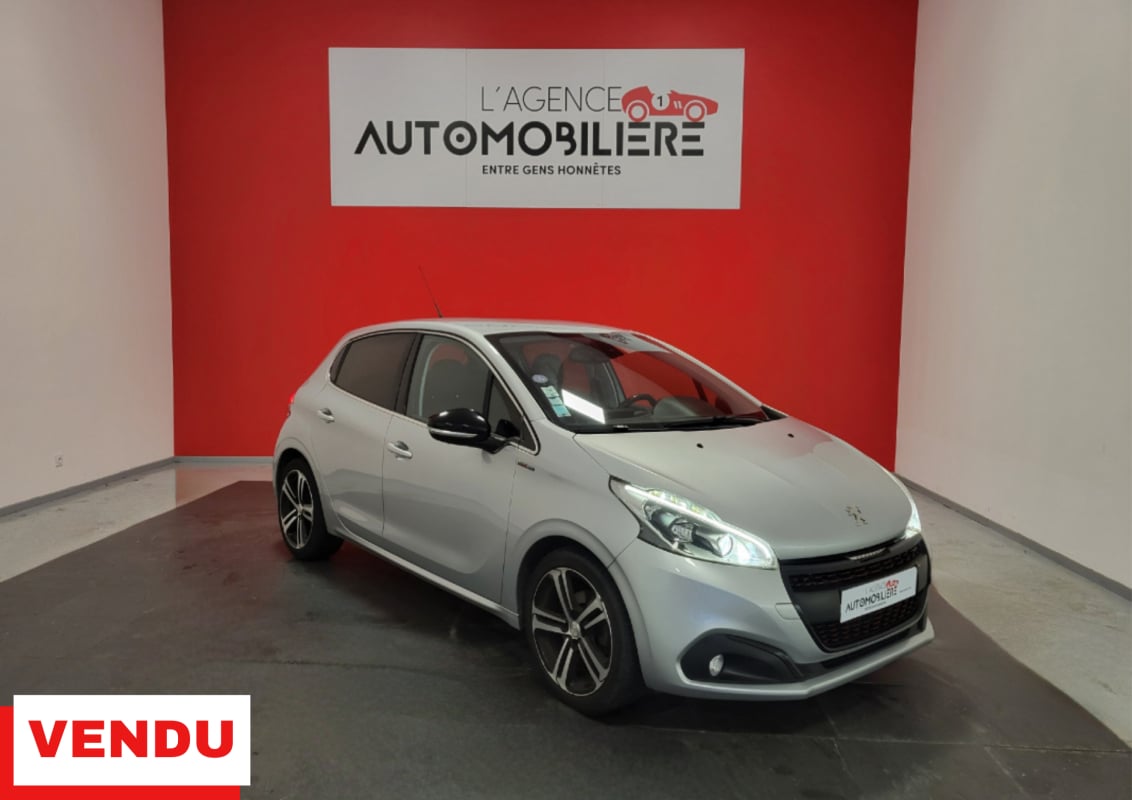 Peugeot 208 PEUGEOT 208 (2) 1.2 110 S&S GT LINE 5P //COURROIE et MOTEUR CHANGES — 1