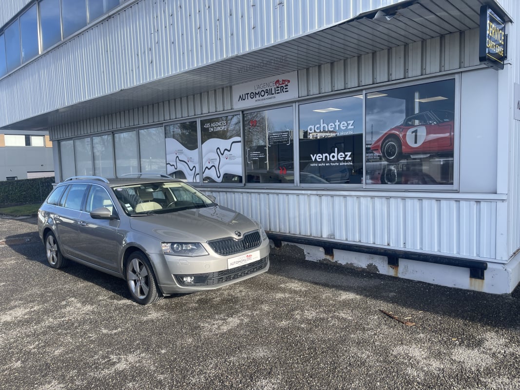 Skoda Octavia Combi 1.4 TSI 150 CV GrennTech Style BVM 1ère main - Garantie 12 Mois — 1