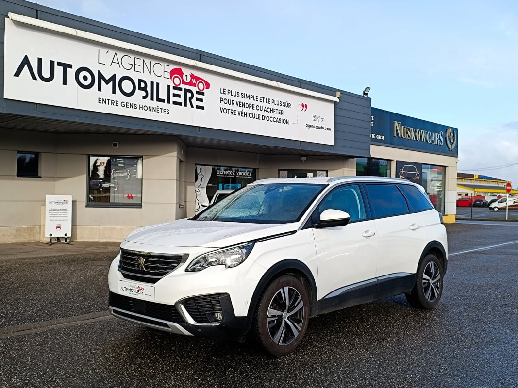 Peugeot 5008 1.5 BlueHDi 130 CV ALLURE EAT8 S&S 7 PLACES — 1