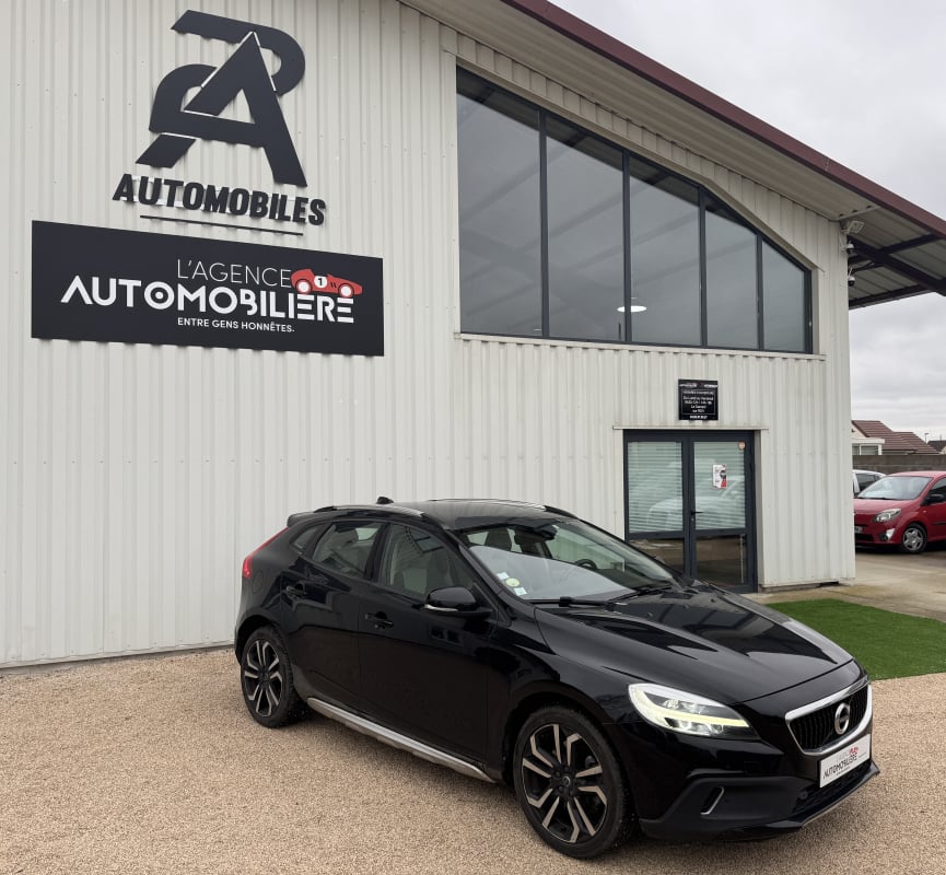 Volvo V40 Cross Country VOLVO V40 2.0 TDi - 150 cv Cross Country — 1