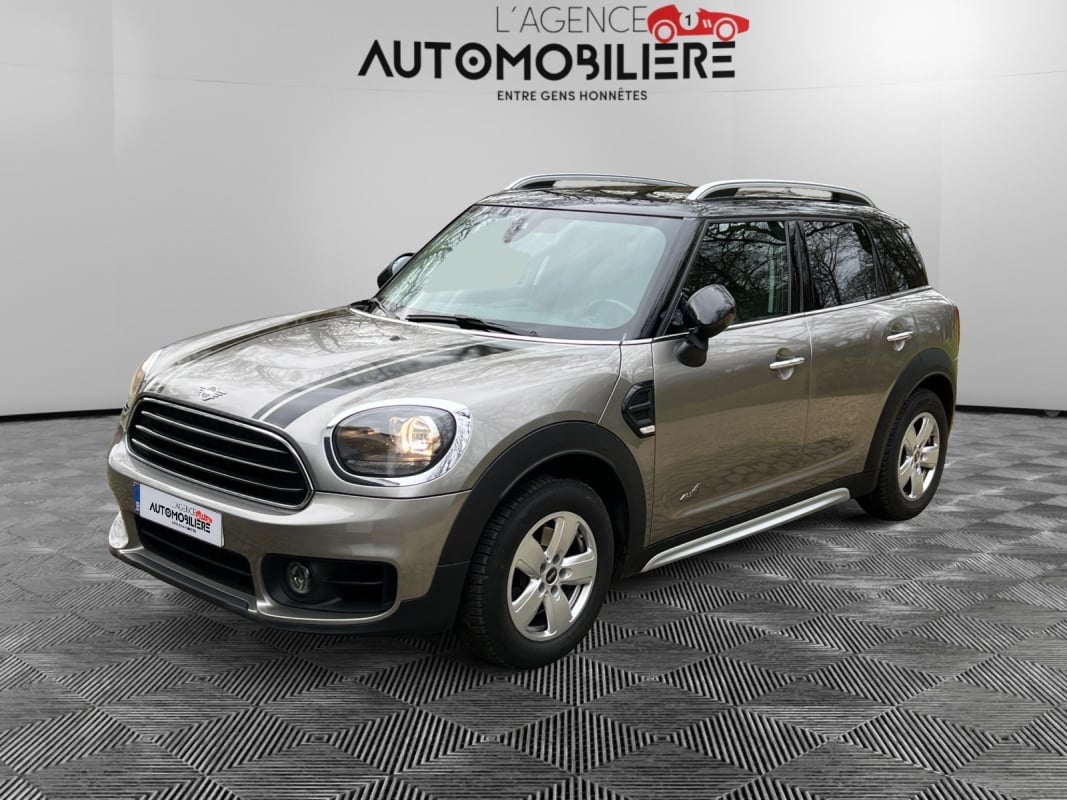 Mini Countryman Réservé 136CV/Boite auto/Caméra de recul/Pack Salt/Pack Business/Garantie 12 mois — 1