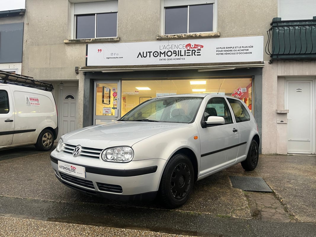 Volkswagen Golf IV 1.4 i 75cv - 2ème main — 1