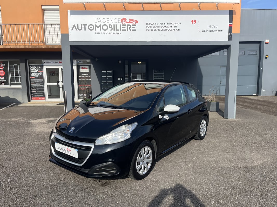 Peugeot 208 Like Phase 2 3 Portes 1.2 VTi 68 cv Courroie changée/Climatisation/Régulateur — 1
