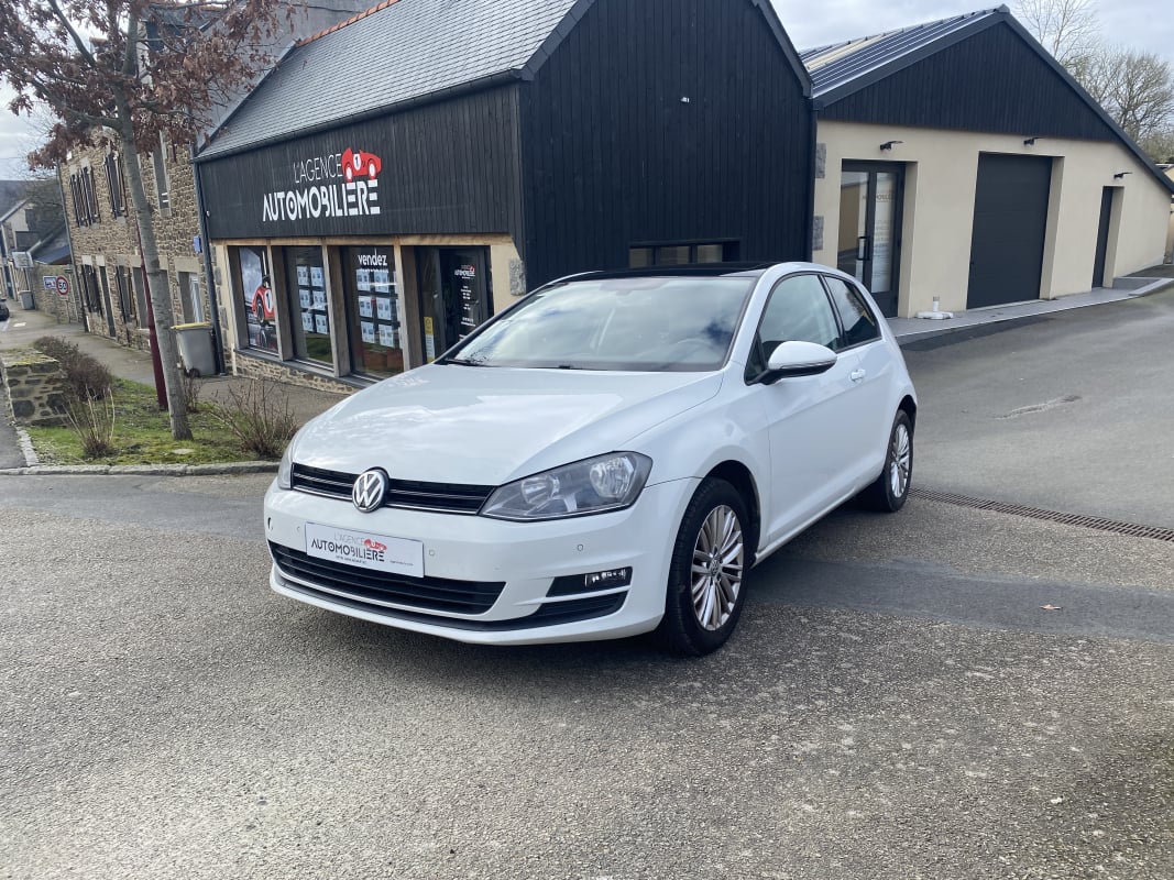 Volkswagen Golf 1.2 TSI 105 CH BLUEMOTION CUP — 1