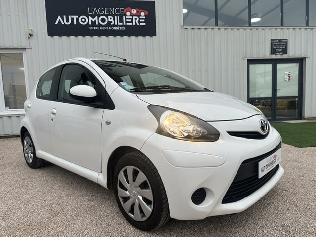 Toyota Aygo 1.0 VVT-i 68CH Dynamic — 1