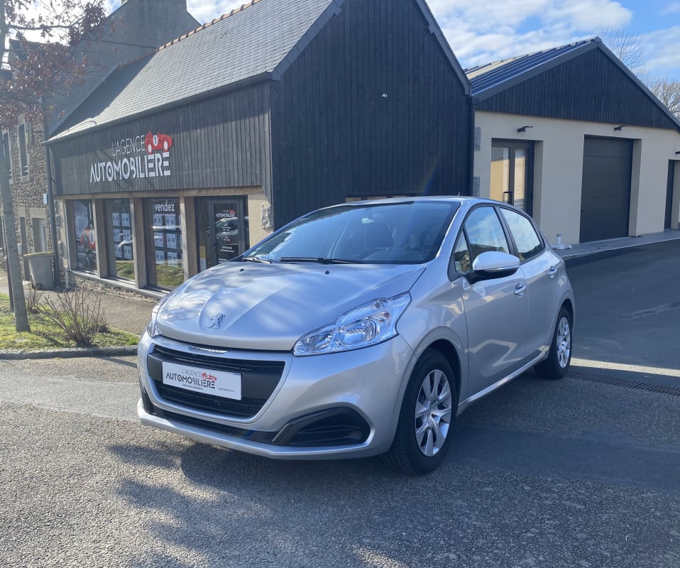 Peugeot 208 1.2 68 CH LIKE 5 PORTES — 1
