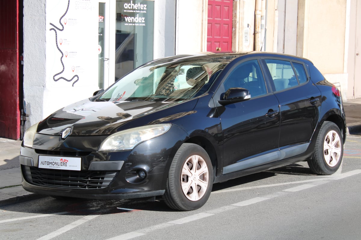 Renault Megane 1.5 DCI 85 EXPRESSION ( Distribution changée, Clim, Bluetooth ... ) — 1