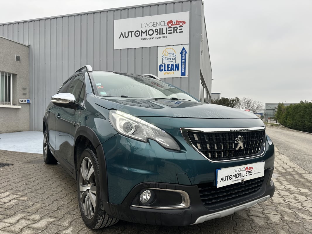 Peugeot 2008 1.2 L 110CV ALLURE — 1