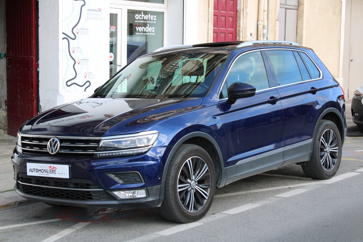 Volkswagen Tiguan 2.0 TDI 150 BLUEMOTION CARAT DSG BVA (Toit ouvrant pano, Entretien à jour, Cockpit digital,..) — 1