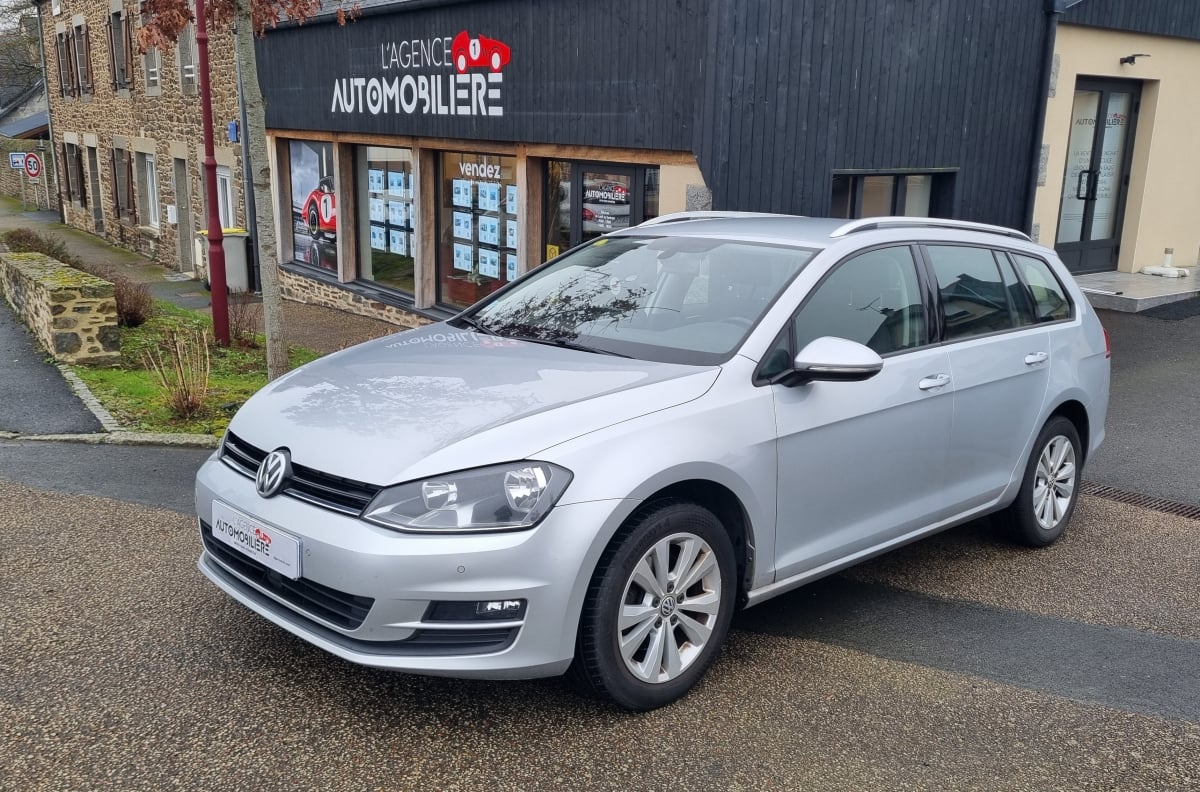 Volkswagen Golf SW GOLF SW 1.6 TDI 105 Bluemotion CONFORTLINE — 1